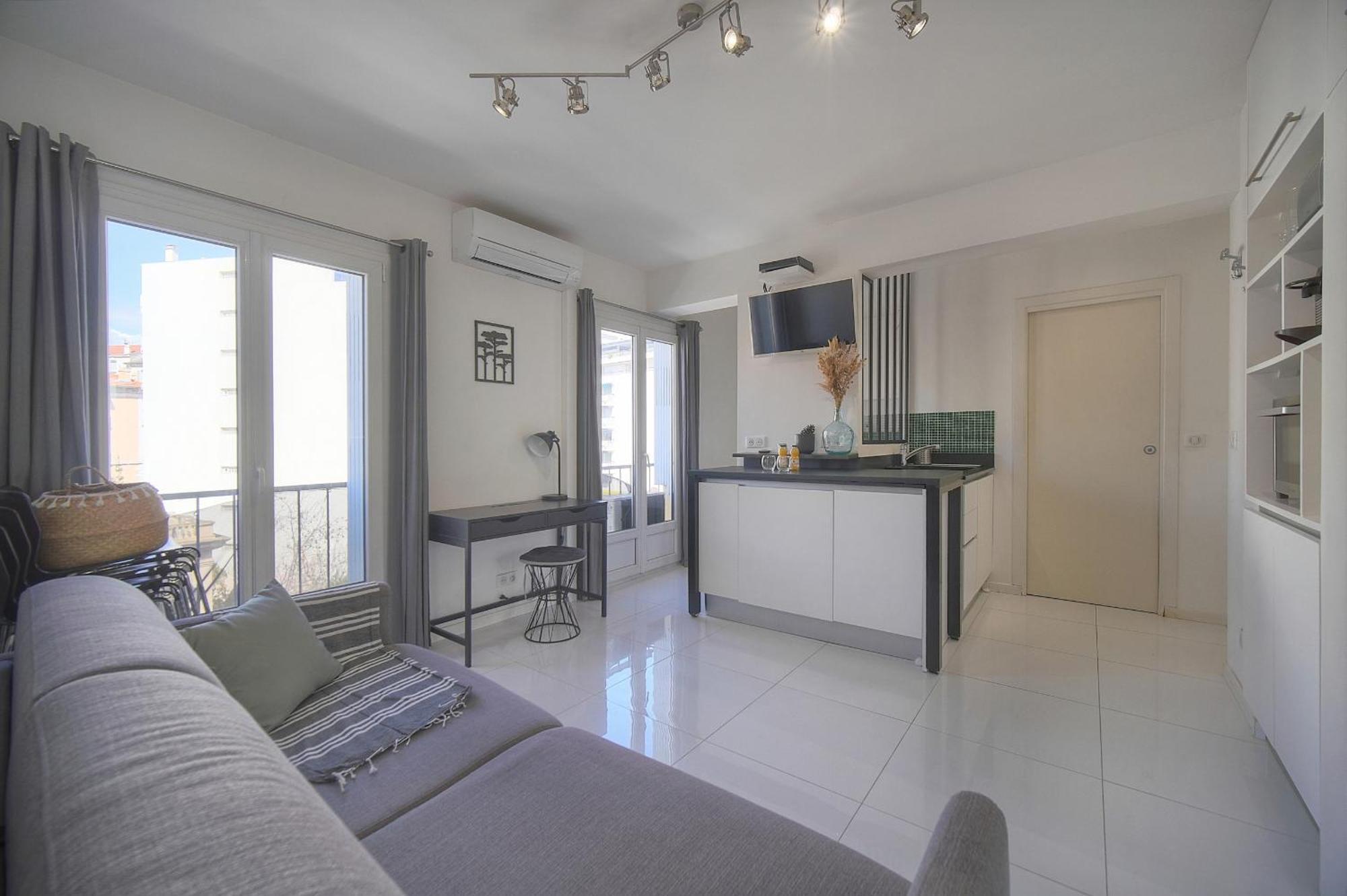 Apartment Fonctionnel Et Confortable A0b204 *
